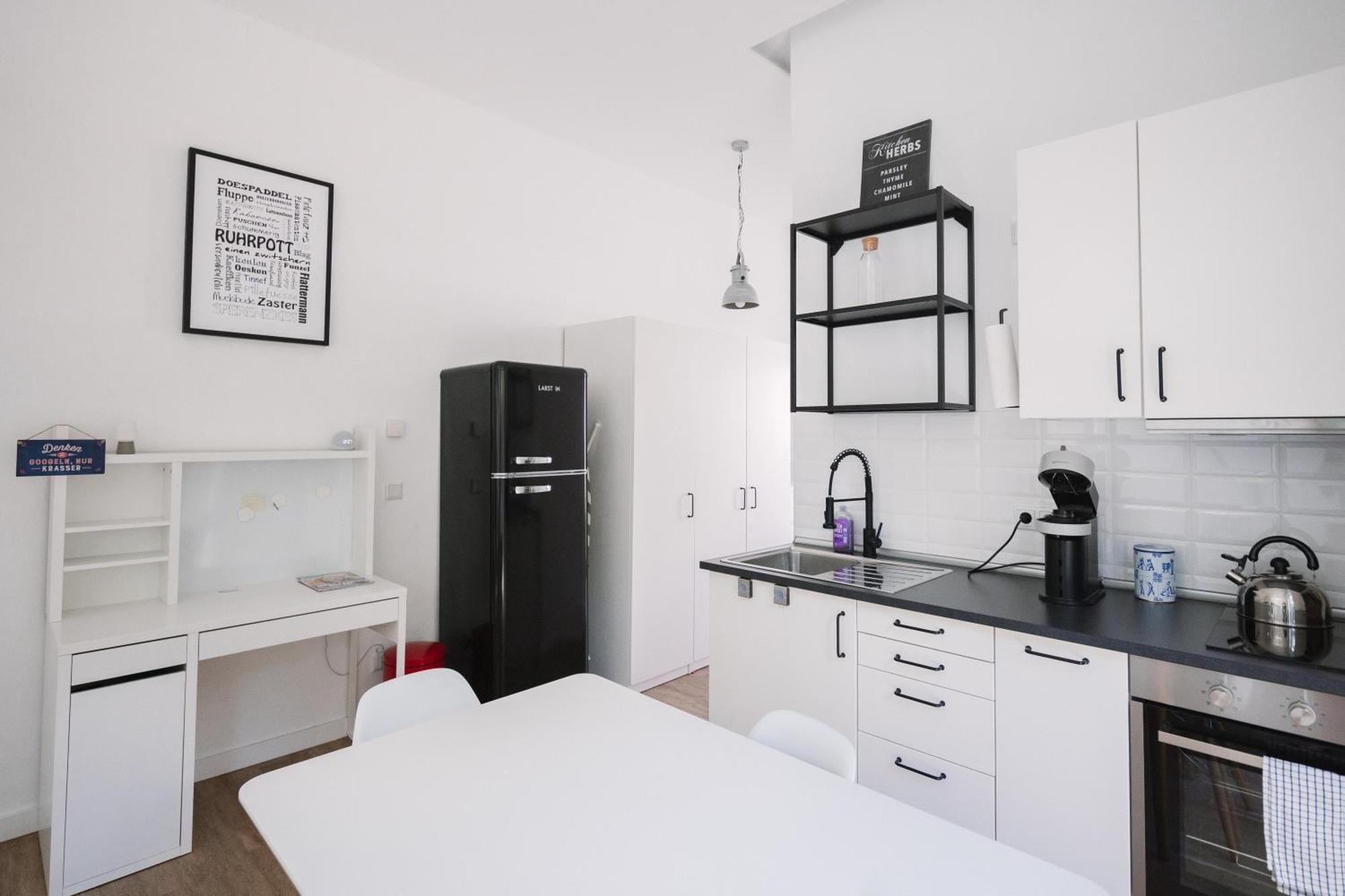 Schoene, Moderne Wohnung Mit Grosszuegiger Terasse 에센 외부 사진